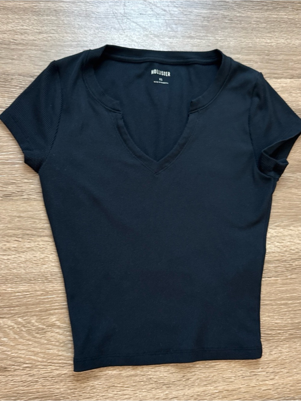 Hollister Black Ribbed V-Neck Short Sleeve Tee Women’s XS